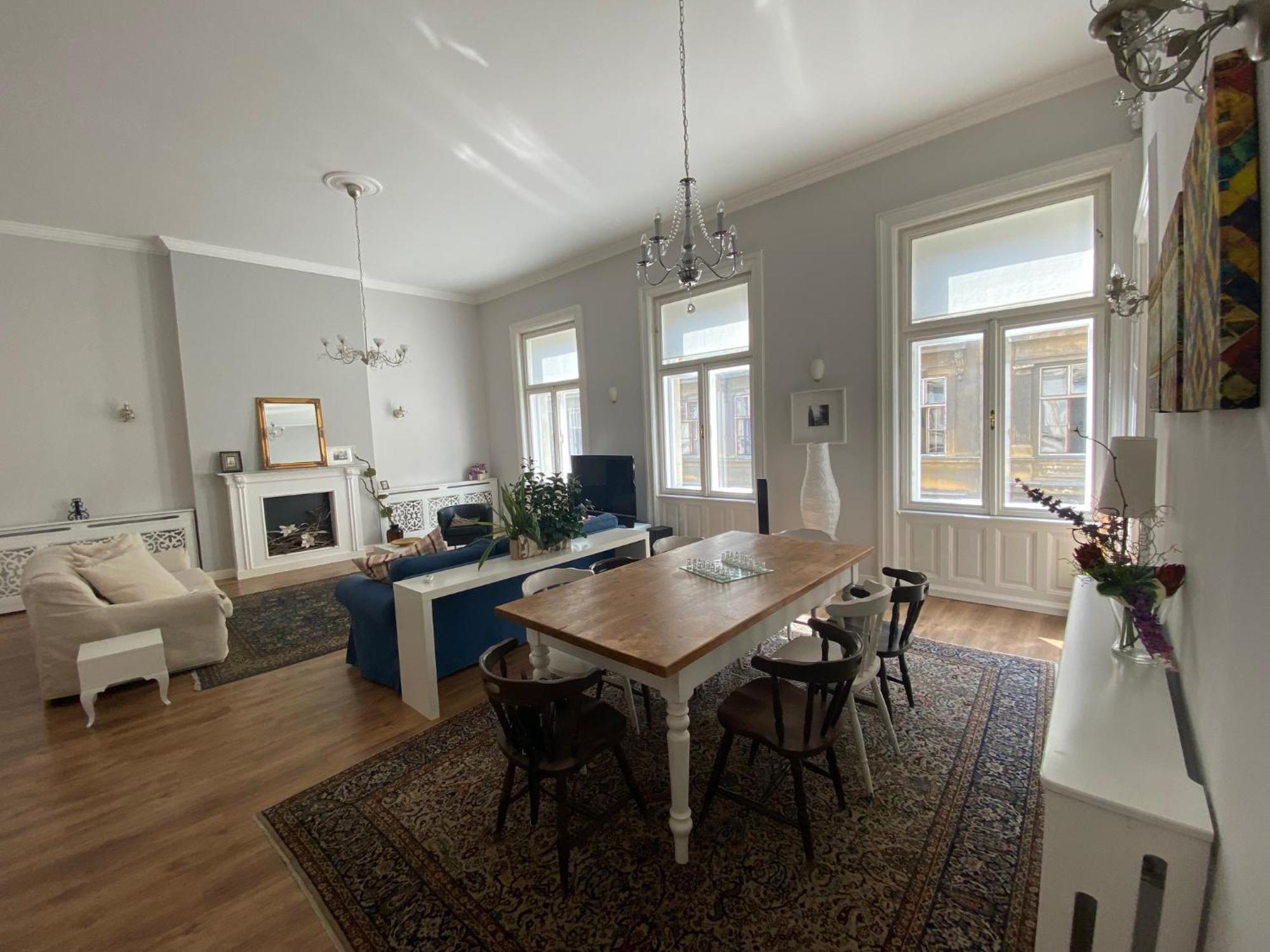 Urban Haven - 3 Beds, 3 Baths, Free Parking, Near Central Market Будапешт Экстерьер фото