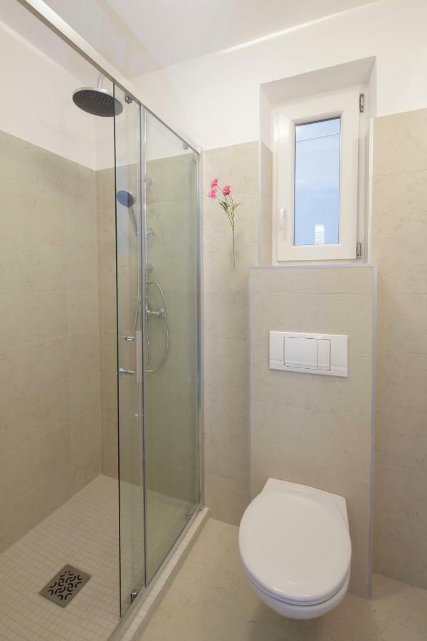 Urban Haven - 3 Beds, 3 Baths, Free Parking, Near Central Market Будапешт Экстерьер фото
